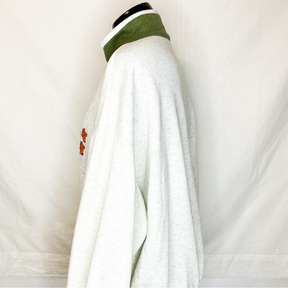 VINTAGE 90s Heather Gray Vancouver Embroidered Sweatshirt - Picture 13 of 14